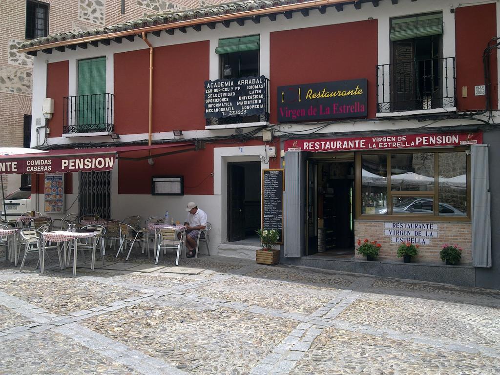 Apartamentos Adarve Toledo Exteriör bild