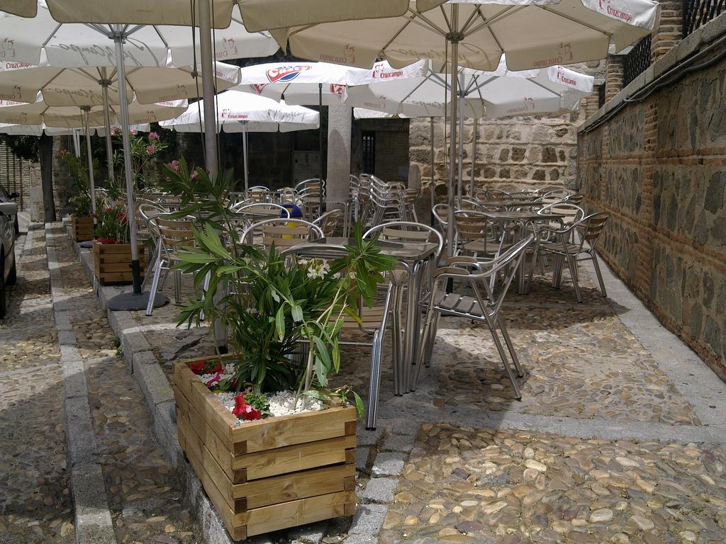 Apartamentos Adarve Toledo Exteriör bild