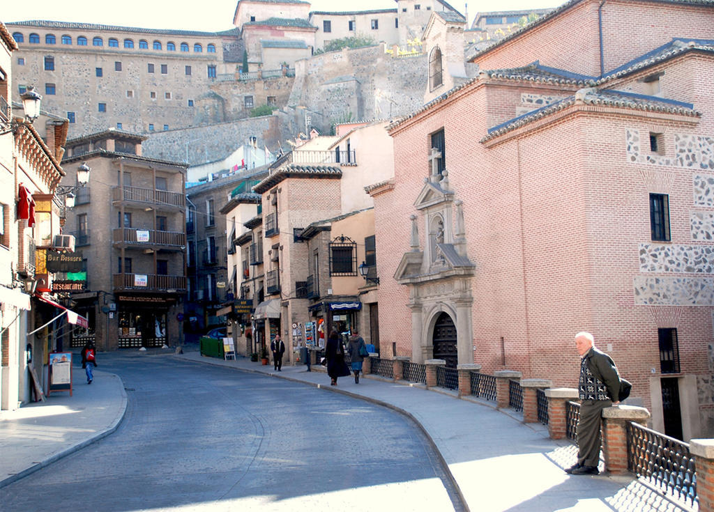 Apartamentos Adarve Toledo Exteriör bild